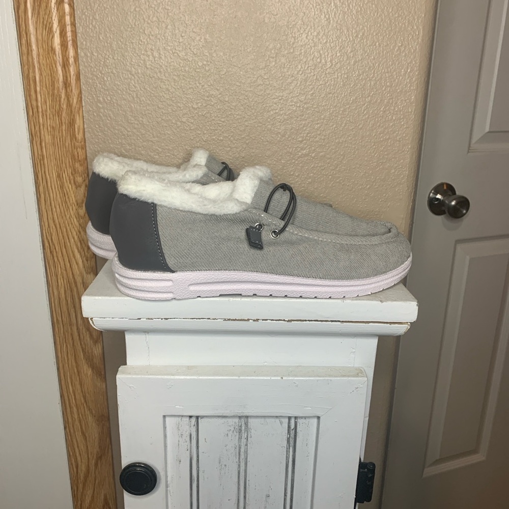 GRAY Fleece Lined Casual Shoes - Picture 3 of 7